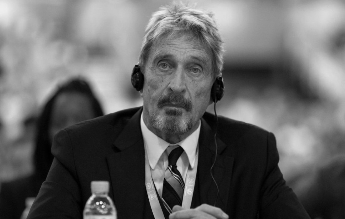 John McAfee nie żyje